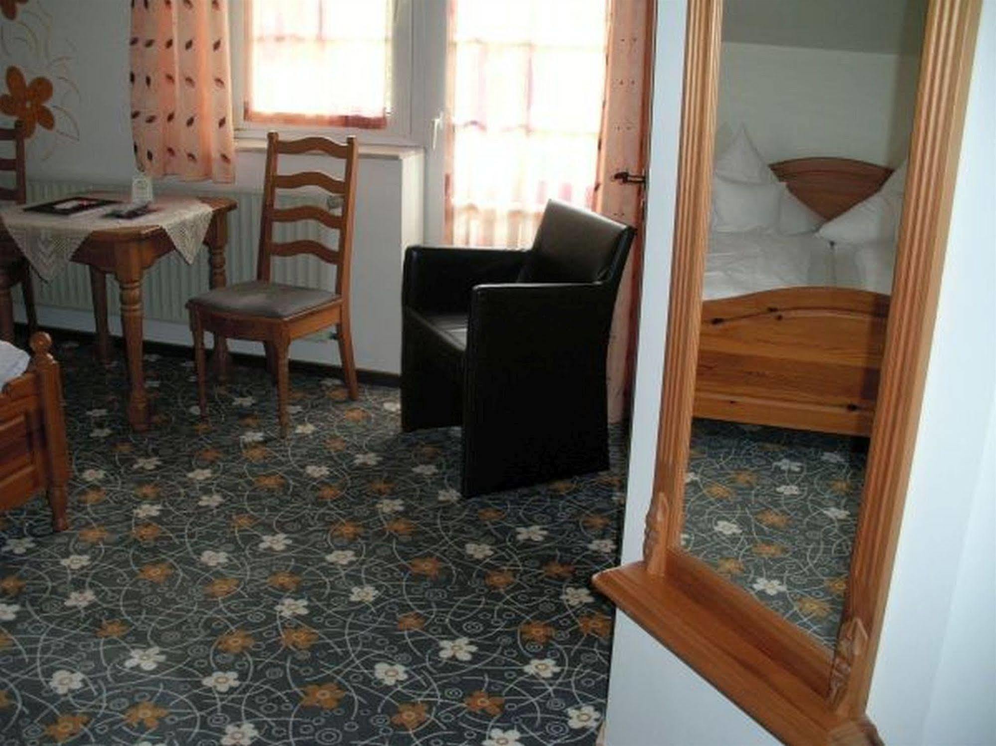 Hotel Company Cölbe Eksteriør billede